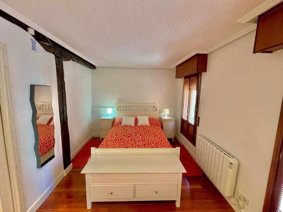 Andra Mari Etxea Apartamento En Parte Antigua Bermeo Exteriör bild